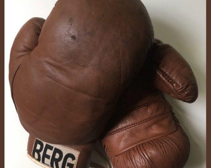 Rękawice firmy "BERG" z lat 50.